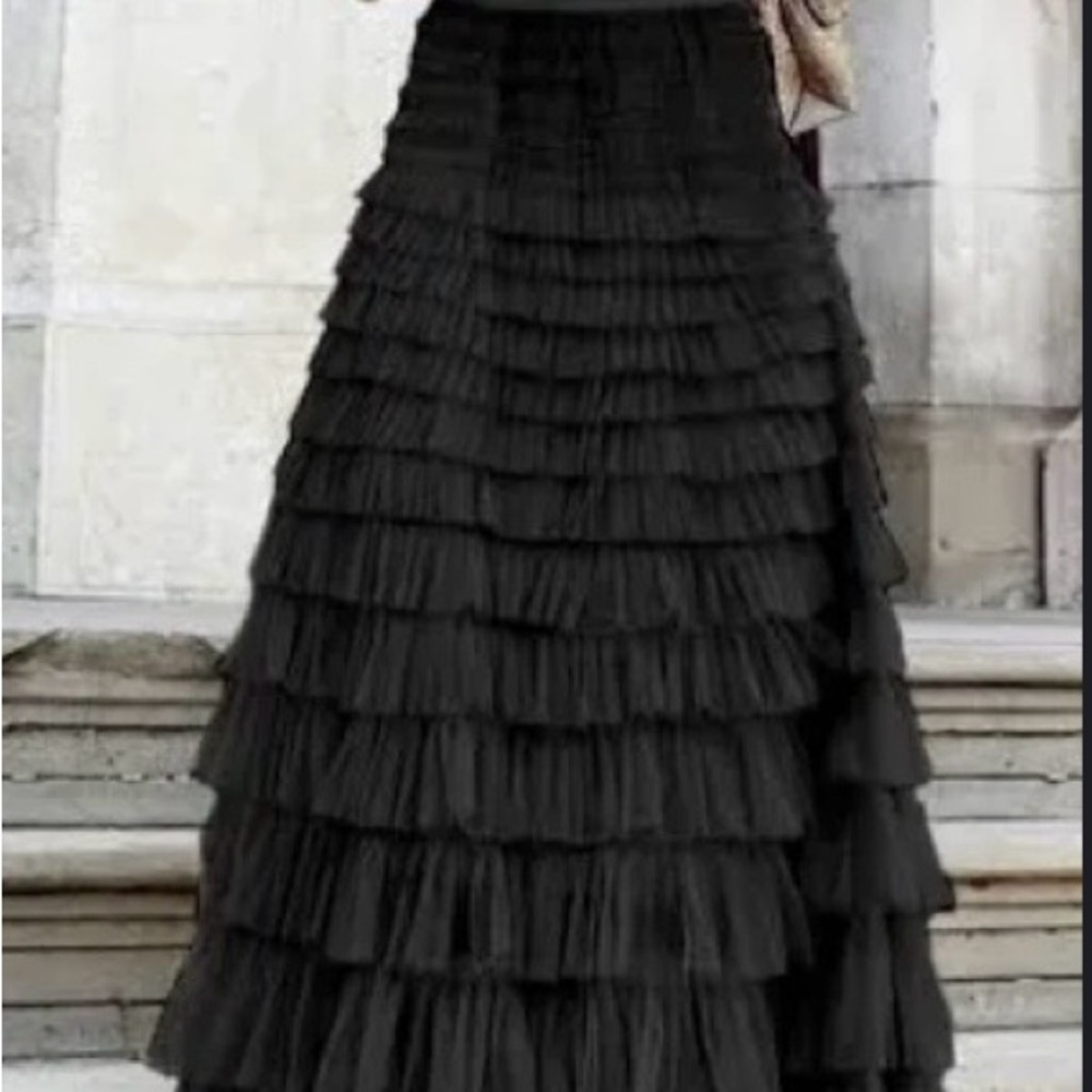 Black Tulle Tiered Skirt-sz L
